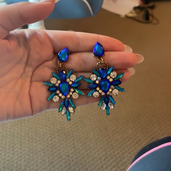 Gorgeous rhinestone earrings - Picture 5 of 6